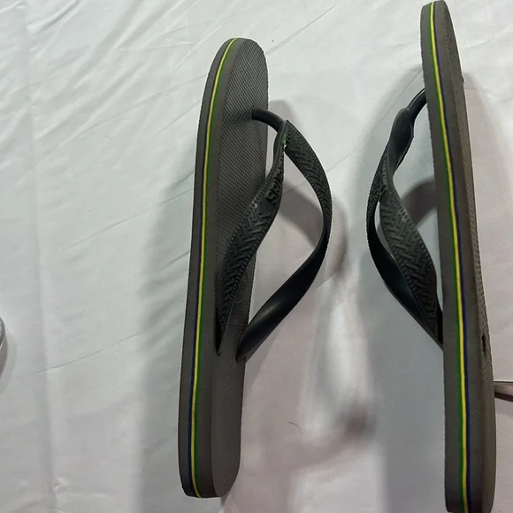 Havaianas flip flops 11/12 women’s 9/10 men’s - Picture 6 of 7